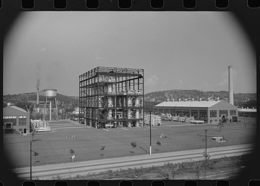Charleston, West Virginia. Part of the Union Carbon and Carbide Chemicals Corporation, a unit of the Union Carbide and Carbon Corporation. The plant employs 1800 workers