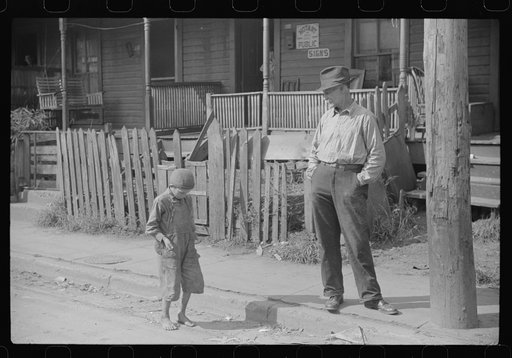Street scene, Charleston, West Virginia