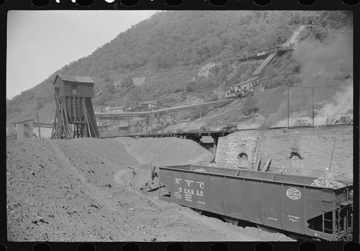 Coal tipple in background, with coke ovens to right, Longacre, West Virginia