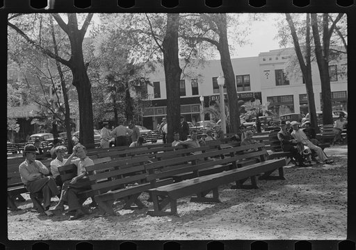 General town meeting place: the park. Lakeland, Florida