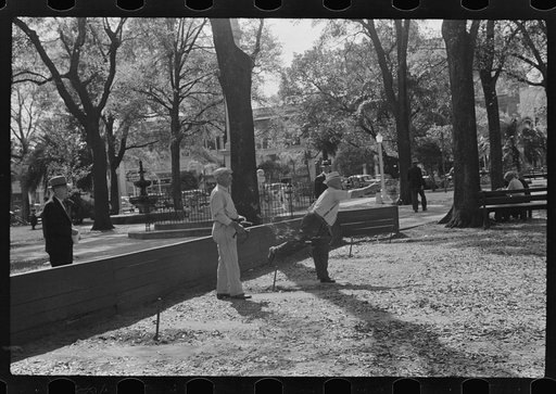 General town meeting place: the park. Lakeland, Florida