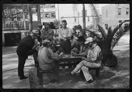 General town meeting place: the park. Lakeland, Florida