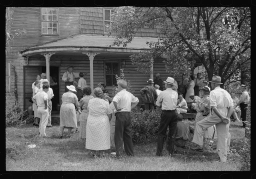 Untitled photo, possibly related to: Auction sale of house and household goods, York County, Pennsylvania
