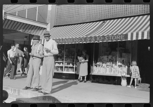 Untitled photo, possibly related to: Saturday afternoon on main street, Lexington, Mississippi Delta, Mississippi
