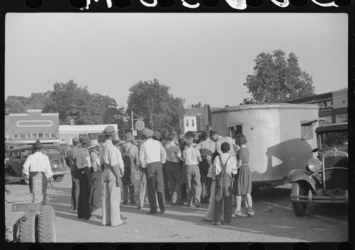 Untitled photo, possibly related to: Saturday afternoon, Lexington, Holmes County, Mississippi Delta, Mississippi