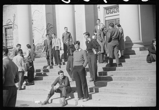 Students during change of classes. University of North Carolina, Chapel Hill, North Carolina