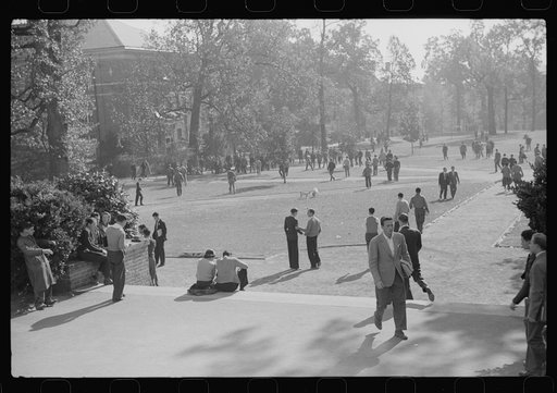 Students during change of classes. University of North Carolina, Chapel Hill, North Carolina