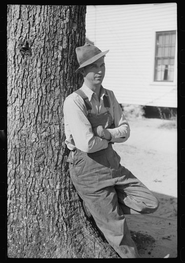 One of the neighbors who helped the Fred Wilkins' at their corn shucking. Tally Ho, near Stem, Granville County, North Carolina
