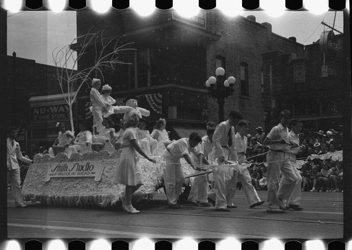 Untitled photo, possibly related to: Cotton Carnival, Memphis, Tennessee