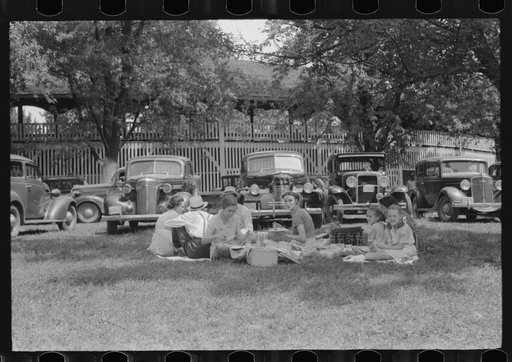 People at the Shelby County Horse Show and Fair eating a picnic lunch, Shelbyville, Kentucky