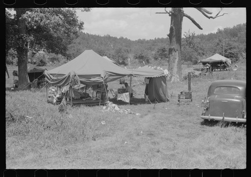 Untitled photo, possibly related to: Itinerant repair man with family who goes around to the different farmers to mend their stoves. Near Lawrenceburg, Kentucky