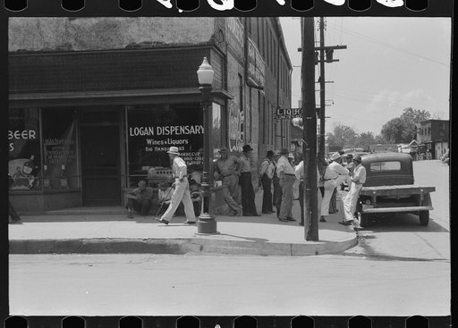 Untitled photo, possibly related to: Farmers in town on Saturday afternoon. Russellville, Kentucky