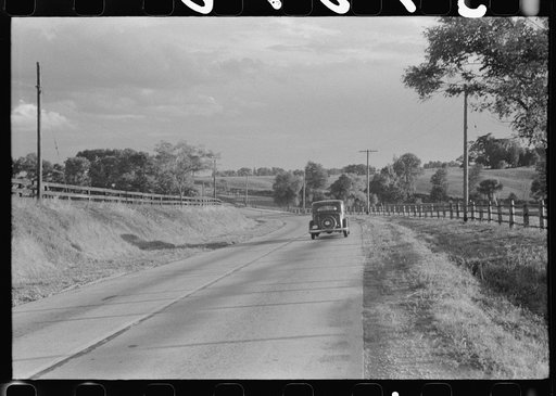 Highway between Louisville and Lexington, Kentucky