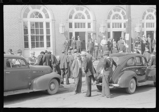 Farmers and townspeople in front of federal building on court day, Jackson, Kentucky