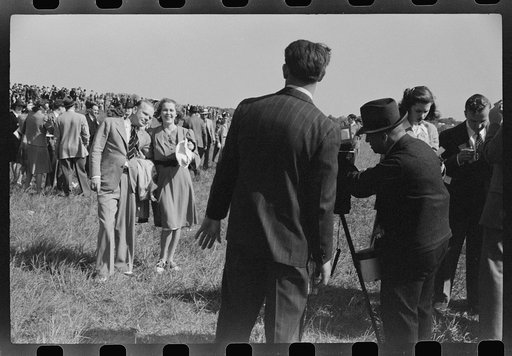 Spectators at horse races, Warrenton, Virginia