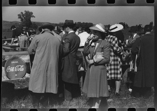 Untitled photo, possibly related to: Spectators at horse races, Warrenton, Virginia