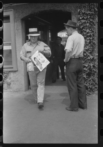 Workers entering plant at afternoon change of shift. Electric Boat Works, Groton, Connecticut