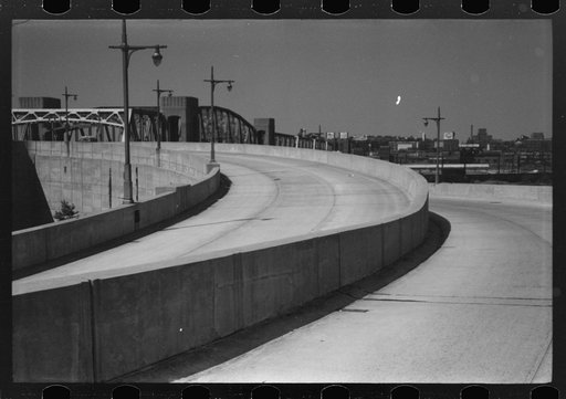 Parkway and Skyway, New York City to Long Island