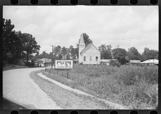 Roadside scene, Alabama. Approach to Moundville
