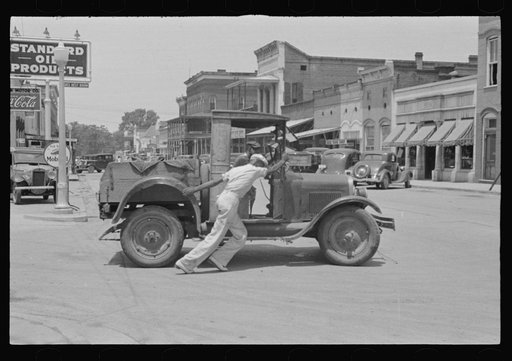 Street scene, Greensboro, Alabama