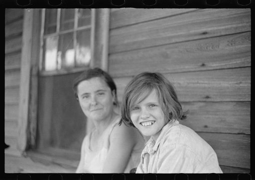 Elizabeth and Ida Ruth Tengle, Hale County, Alabama
