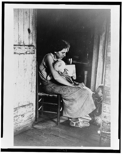 Lily Rogers Fields and children. Hale County, Alabama