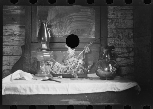 Untitled photo, possibly related to: Lily Rogers Fields and children. Hale County, Alabama