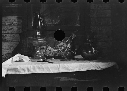Untitled photo, possibly related to: Lily Rogers Fields and children. Hale County, Alabama