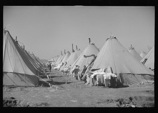Untitled photo, possibly related to: Flood refugee encampment at Forrest City, Arkansas