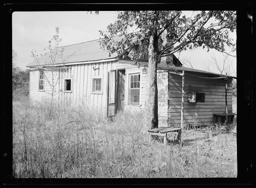 Old house purchased by Resettlement Administration. Berwyn, Maryland