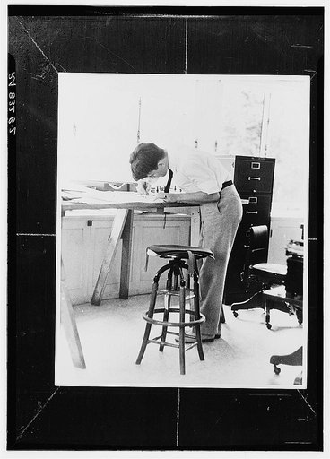 Charles Tuton, Suburban Resettlement artist, at work