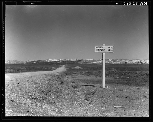 The road to Widtsoe from Panquitah. Utah