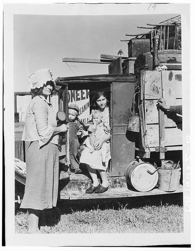 Drought refugees from Oklahoma looking for work in the pea fields of California. Near San Jose Mission