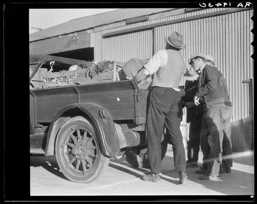 Self-help cooperative, Burbank, California. Supplies food, vegetables and milk to members
