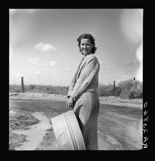 In a migratory camp. California