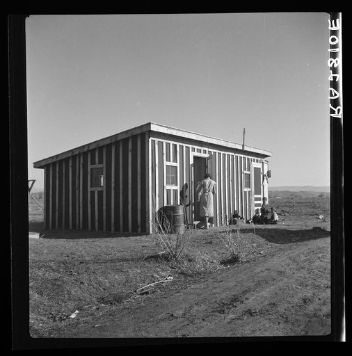 Temporary housing for the settlers. Bosque Farms project, New Mexico