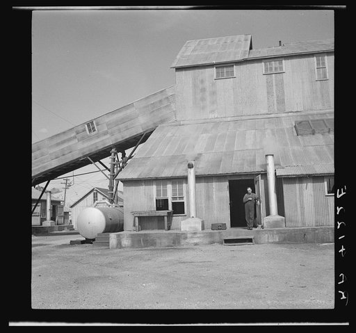 Zinc smelter. Ottawa County, Oklahoma