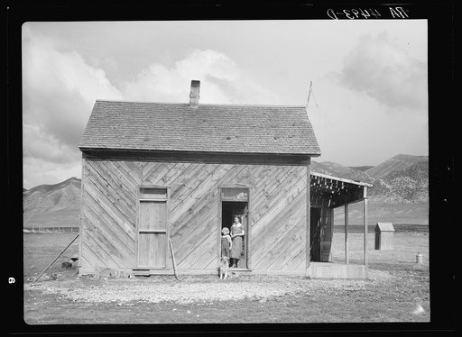 Farmhouse on Resettlement Administration land use project. Oneida County, Idaho