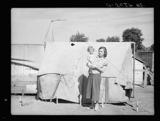 Wife of worker in fruit orchards. Yakima, Washington