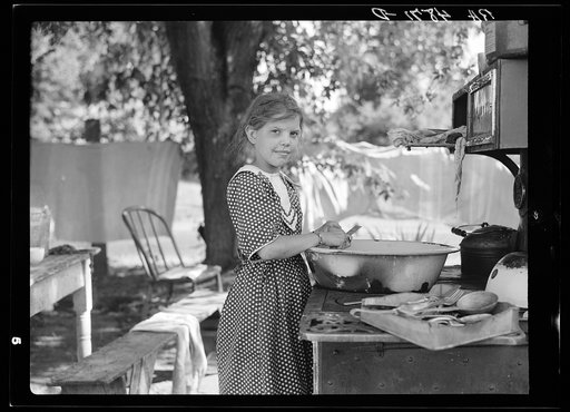 Child of migratory fruit worker. Yakima, Washington