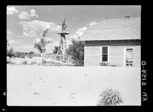 Abandoned farm near Dalhart, Texas
