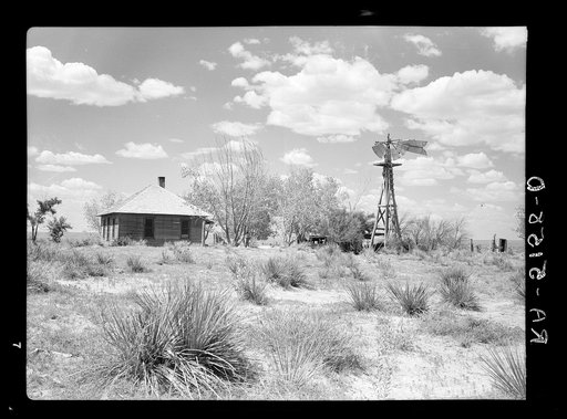 Abandoned farm near Dalhart, Texas