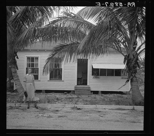 Rooming house for employees of the packing plant. Deerfield, Florida