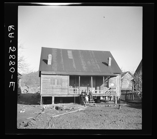 Former home of George F. Spence of Brookside, Alabama. Mr. Spence now lives at Gardendale Homesteads, Alabama