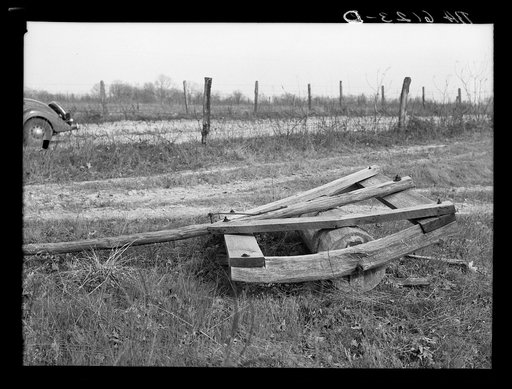Handmade roller at farm. Cuivre River recreational demonstration project near Troy, Missouri