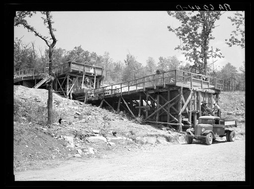 Crushing rock at a quarry for road work. Dixon Springs pasture and erosion demonstration project. Robbs, Illinois