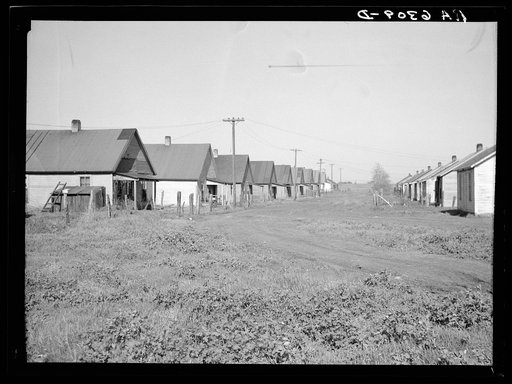 Where part of the Granger homesteaders came from: mining settlement of Zookspur, Iowa. Some of the houses are now abandoned