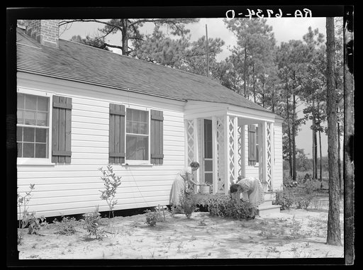 Housewives pulling weeds. Penderlea Homesteads, North Carolina