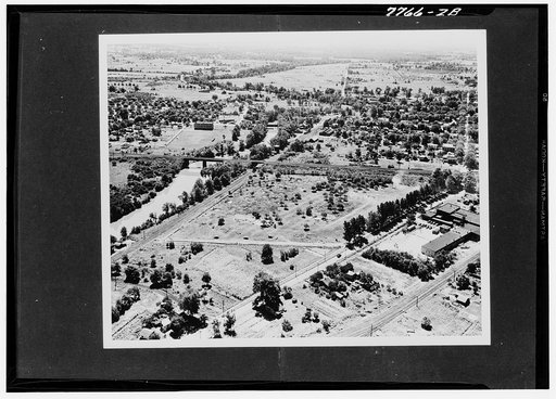 Ravenna, Ohio. Ravenna ordnance plant (Official U.S. Army photo, Region 3)