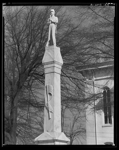Oxford, Mississippi. Civil War monument